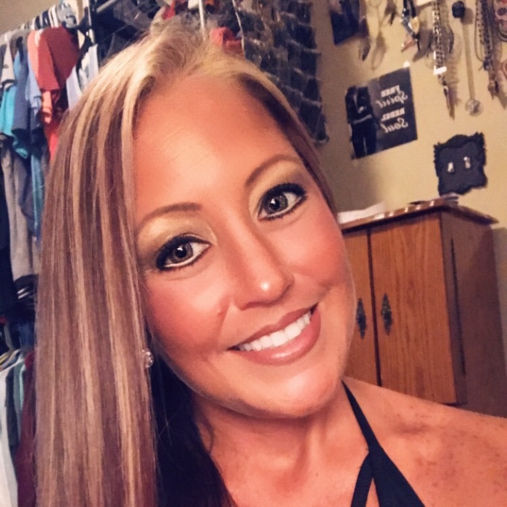 Meet your Posher, Myra